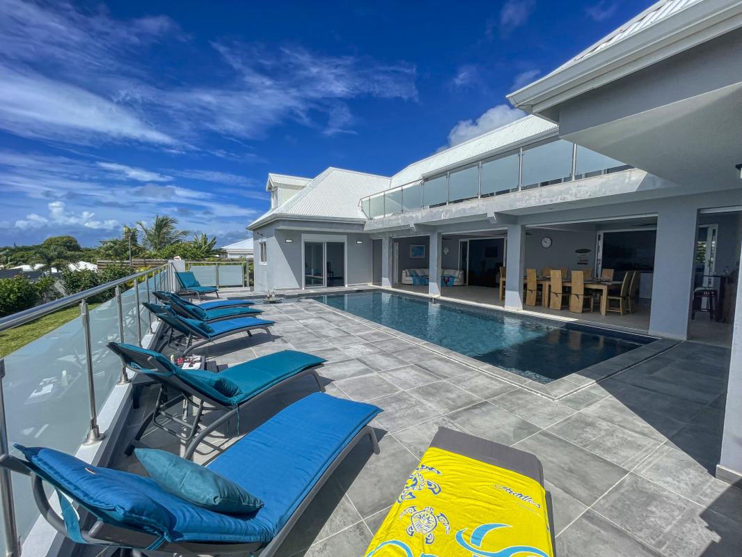2.Location villa piscine vue mer St François Guadeloupe_Piscine